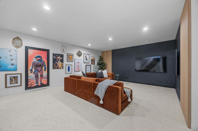 6837 Sunrise Point, Horace, ND 58047