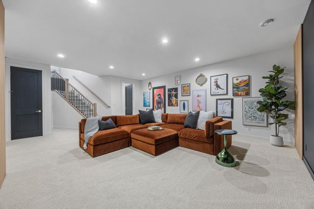 6837 Sunrise Point, Horace, ND 58047