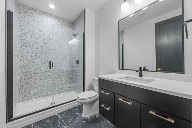 6837 Sunrise Point, Horace, ND 58047