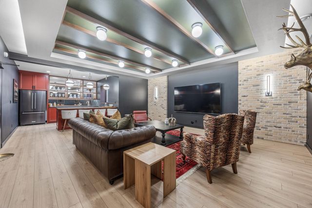 6837 Sunrise Point, Horace, ND 58047