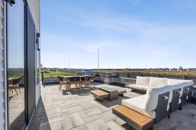 6837 Sunrise Point, Horace, ND 58047