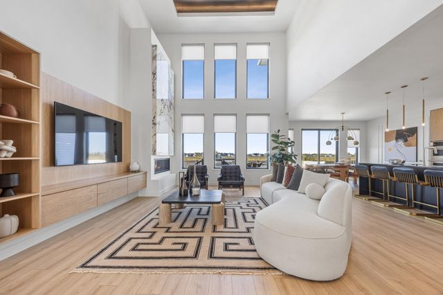 6837 Sunrise Point, Horace, ND 58047