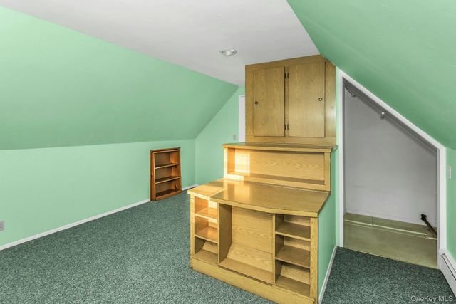 247 Knollwood Lane, Seaford, NY 11783