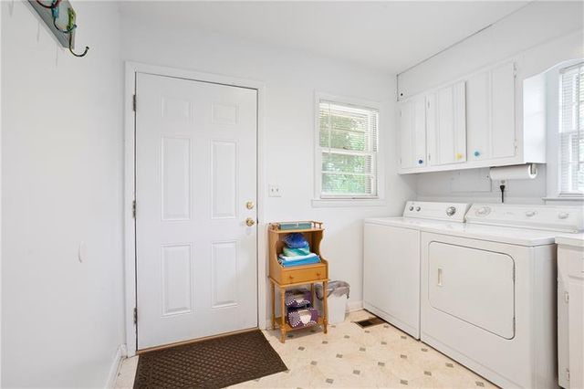 6381 Lakeview Drive, Buford, GA 30518