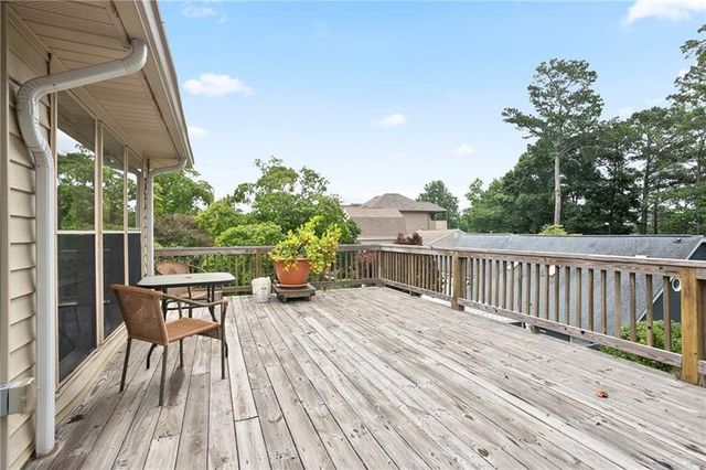 6381 Lakeview Drive, Buford, GA 30518