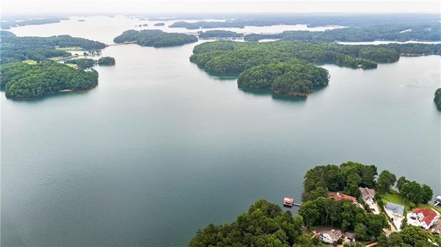 6381 Lakeview Drive, Buford, GA 30518