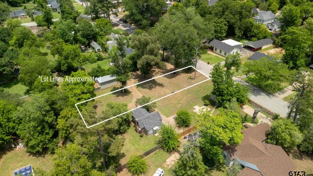 2115 S Sneed, Tyler, TX 75701