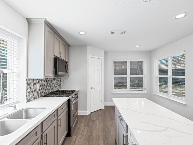 7603 Lone Meadow Court, Houston, TX 77095