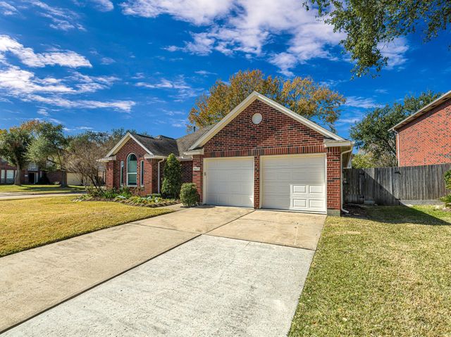 7603 Lone Meadow Court, Houston, TX 77095