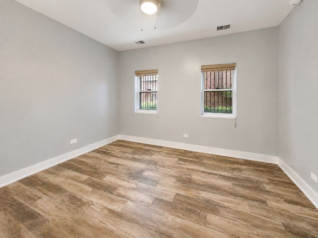 6328 N Bell Avenue G, Chicago, IL 60659