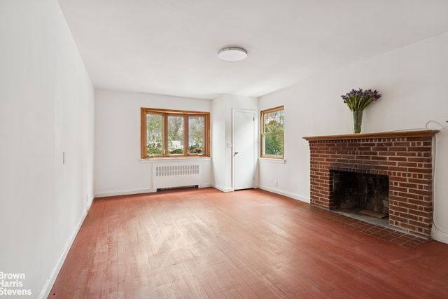 6015 INDEPENDENCE Avenue, New York City, NY 10471