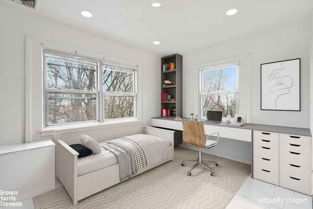 6015 INDEPENDENCE Avenue, New York City, NY 10471