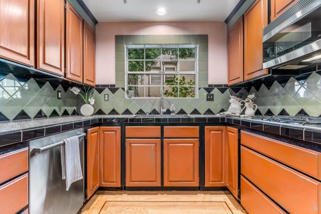 212 Angelita Avenue, Pacifica, CA 94044
