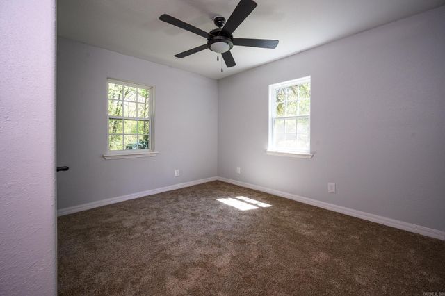 209 Ridge Ave, Mena, AR 71953