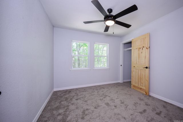 209 Ridge Ave, Mena, AR 71953
