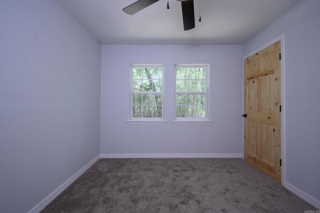 209 Ridge Ave, Mena, AR 71953