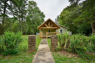 209 Ridge Ave, Mena, AR 71953
