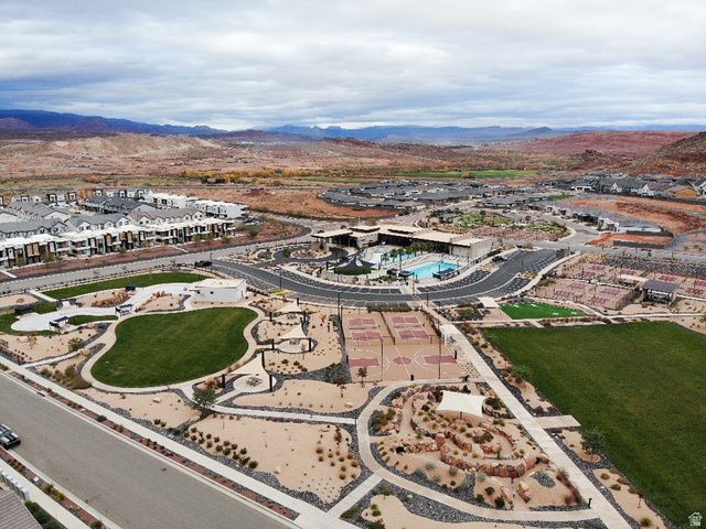 1737 S DEVILS GARDEN LN, Washington, UT 84780