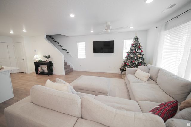 1737 S DEVILS GARDEN LN, Washington, UT 84780