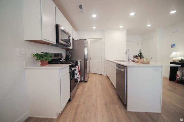 1737 S DEVILS GARDEN LN, Washington, UT 84780