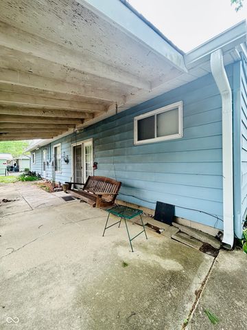 4231 Standish Drive, Indianapolis, IN 46221