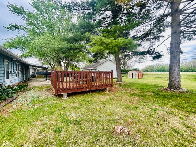 4231 Standish Drive, Indianapolis, IN 46221