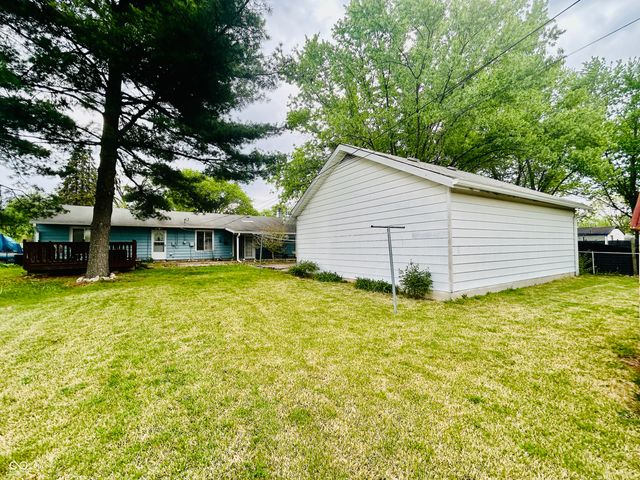 4231 Standish Drive, Indianapolis, IN 46221