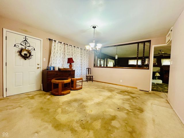 4231 Standish Drive, Indianapolis, IN 46221