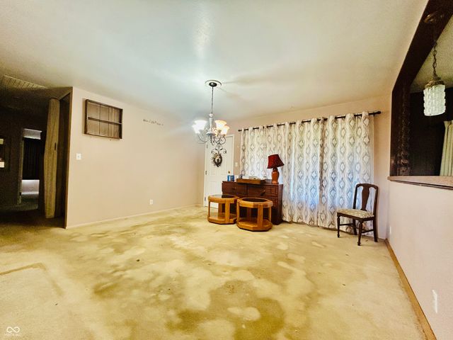 4231 Standish Drive, Indianapolis, IN 46221