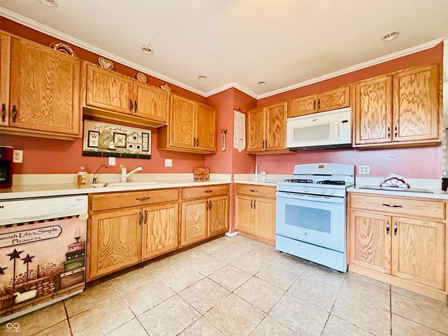 4231 Standish Drive, Indianapolis, IN 46221