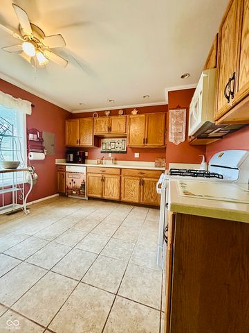 4231 Standish Drive, Indianapolis, IN 46221