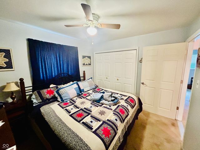 4231 Standish Drive, Indianapolis, IN 46221