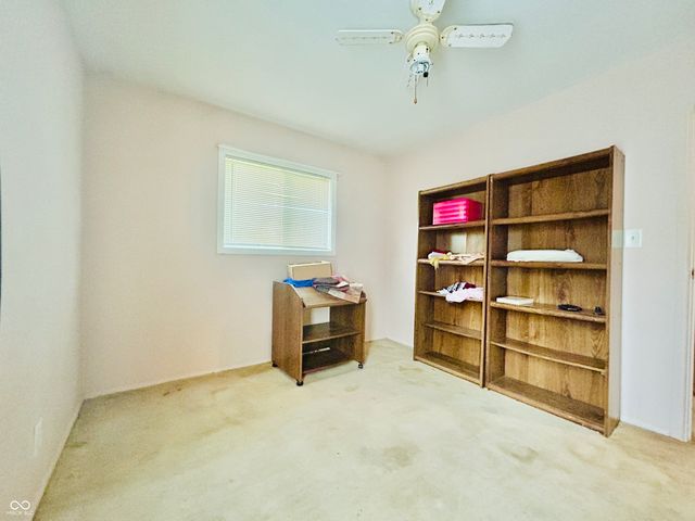 4231 Standish Drive, Indianapolis, IN 46221