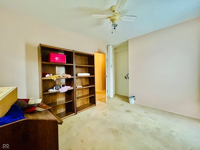 4231 Standish Drive, Indianapolis, IN 46221