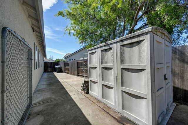 1795 Zurlo Way, Sacramento, CA 95835