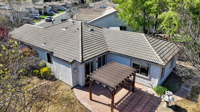 1795 Zurlo Way, Sacramento, CA 95835