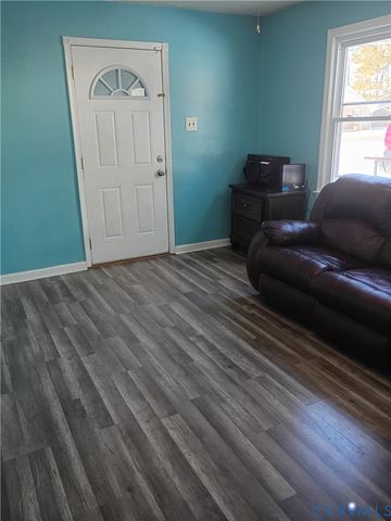 20117 Laurel Rd, South Chesterfield, VA 23803