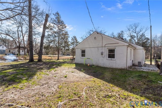 20117 Laurel Rd, South Chesterfield, VA 23803