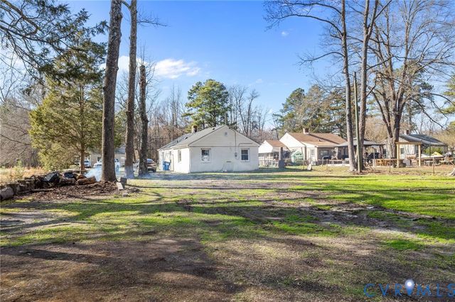 20117 Laurel Rd, South Chesterfield, VA 23803