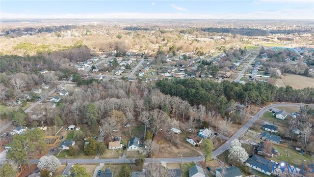 20117 Laurel Rd, South Chesterfield, VA 23803