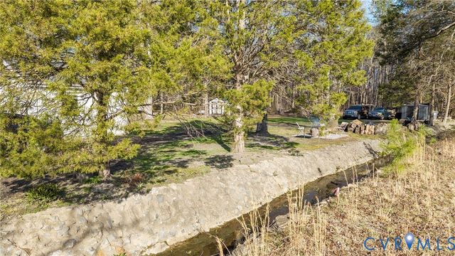 20117 Laurel Rd, South Chesterfield, VA 23803