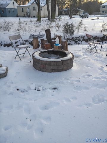 20117 Laurel Rd, South Chesterfield, VA 23803