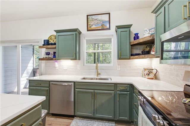 169 View Street, Clarkesville, GA 30523
