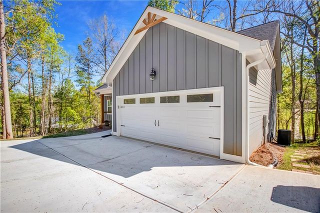 169 View Street, Clarkesville, GA 30523