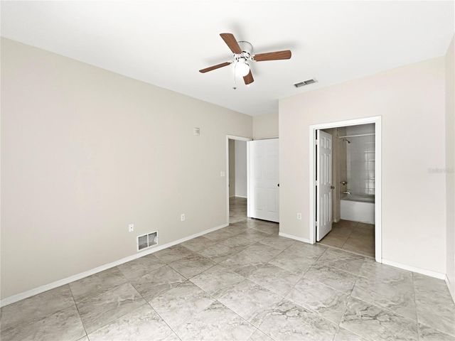 10205 COURTNEY PALMS BOULEVARD 101, Tampa, FL 33619
