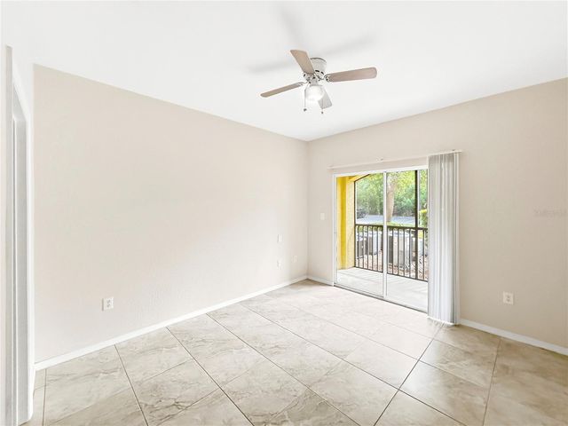 10205 COURTNEY PALMS BOULEVARD 101, Tampa, FL 33619