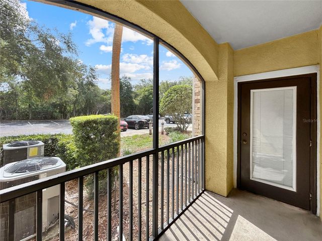 10205 COURTNEY PALMS BOULEVARD 101, Tampa, FL 33619