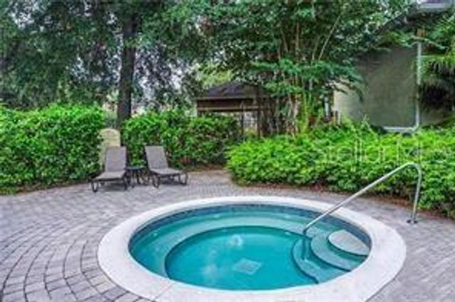 10205 COURTNEY PALMS BOULEVARD 101, Tampa, FL 33619