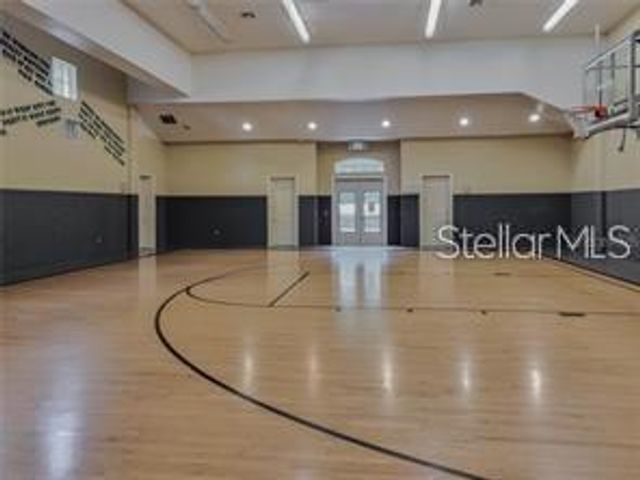 10205 COURTNEY PALMS BOULEVARD 101, Tampa, FL 33619