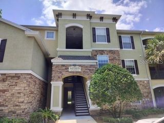 10205 COURTNEY PALMS BOULEVARD 101, Tampa, FL 33619